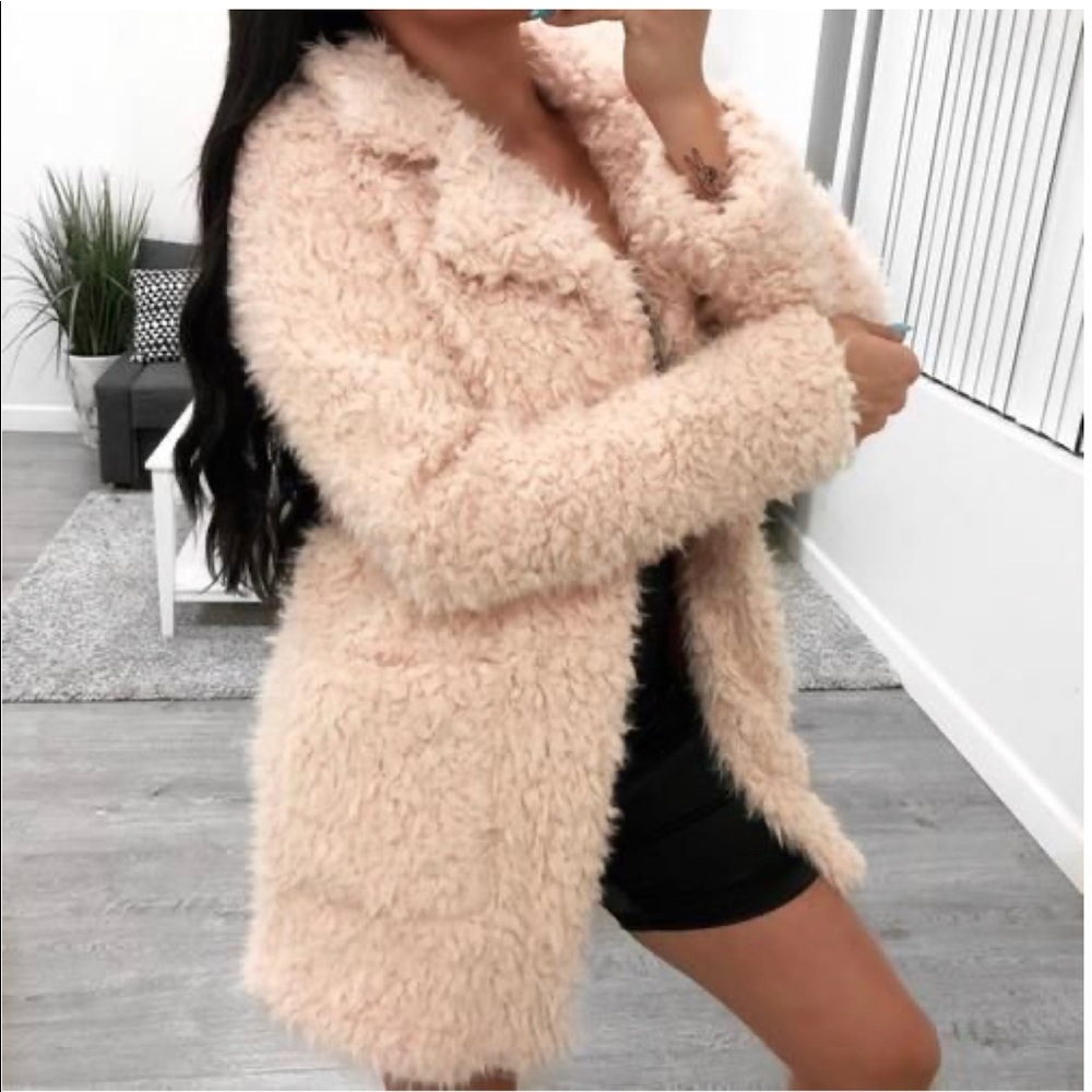 Peach Fur coat 🍑